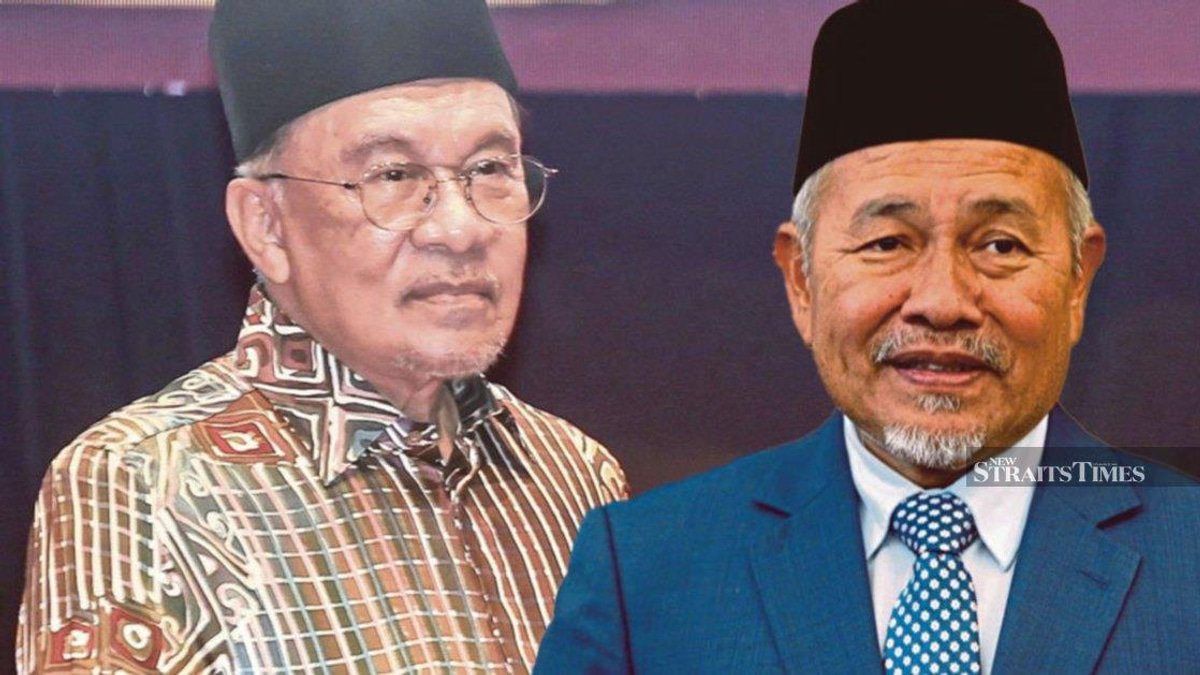 Anwar Takes Legal Action Against PAS Deputy Chief Over Alleged Defamatory Remarks
