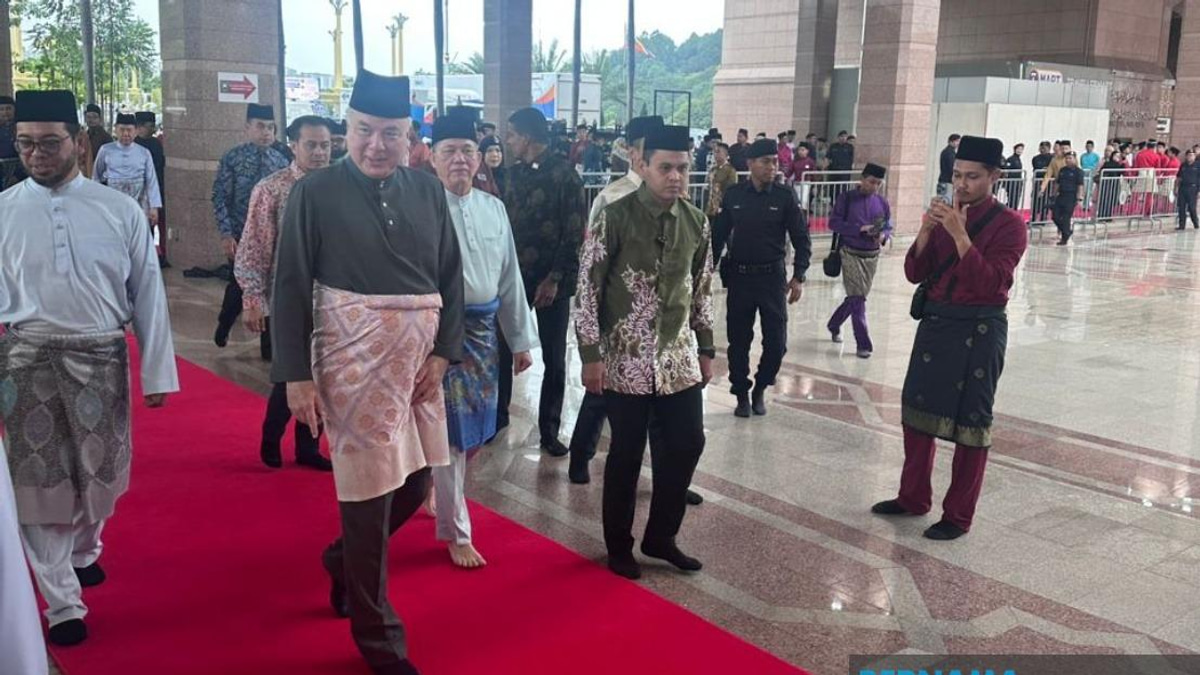 Sultan Nazrin Calls on Leaders to Act With Wisdom, Reject Rash Decisions