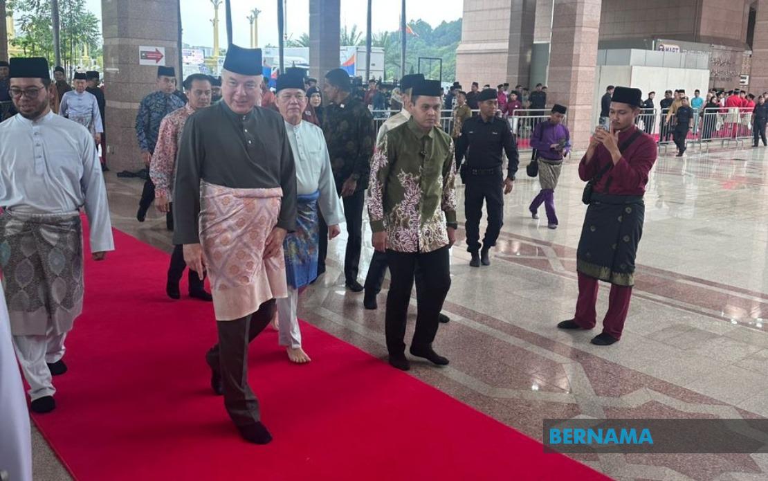 Sultan Nazrin Calls on Leaders to Act With Wisdom, Reject Rash Decisions