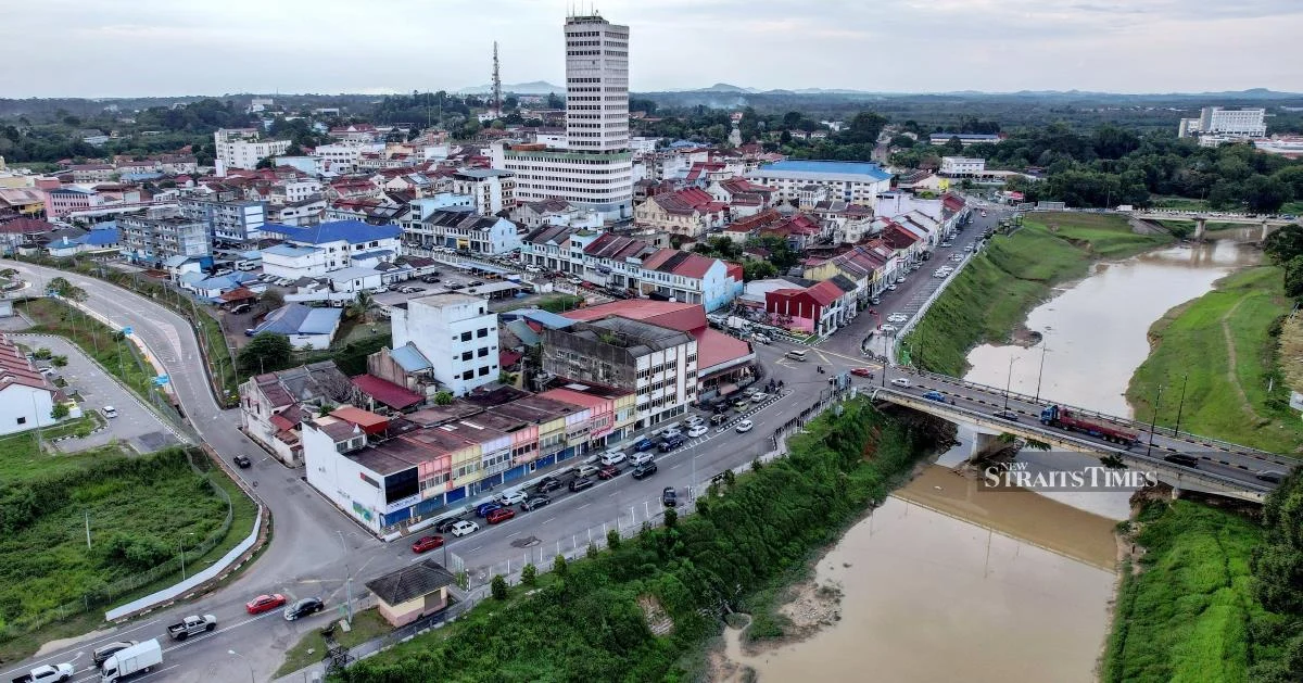 Communications Minister Warns Johor Voters of Digital Manipulation Ahead of State Election