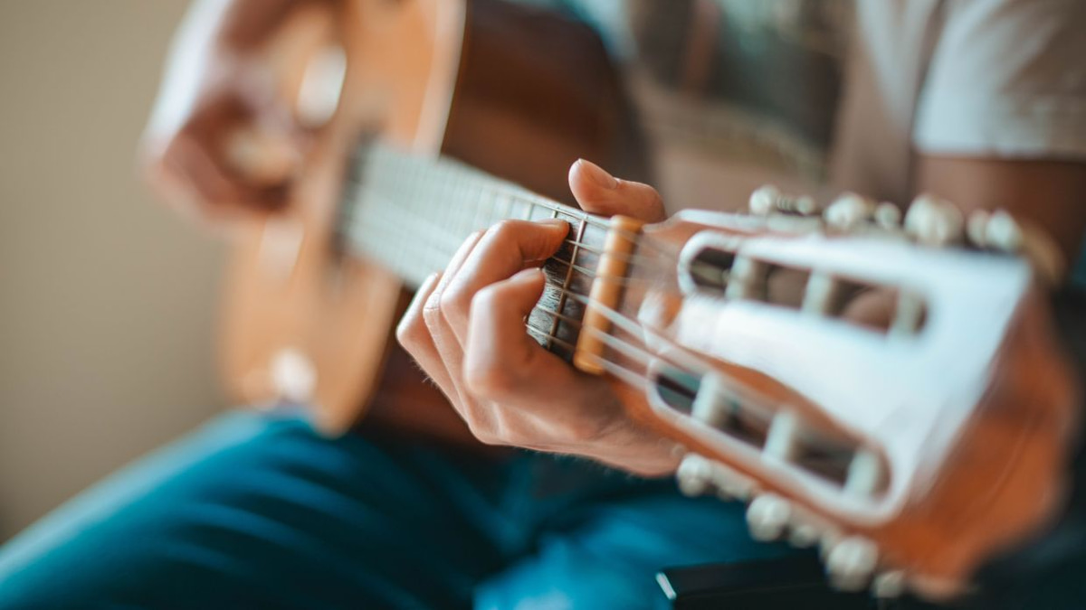 Japanese Guitarist Arrested After Seven Years of Noise Complaints from Elderly Neighbours