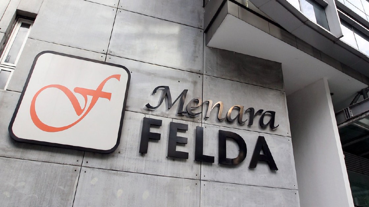 Anwar to Table Felda Second-Home Policy Paper in Cabinet Within Month