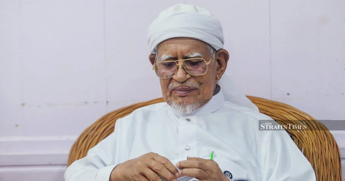 PAS Pledges to Back UMNO in Johor if Barisan Falls Short of Majority