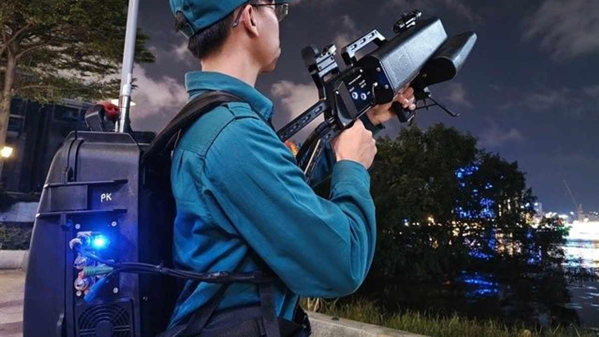 Vietnam tightens warnings on illegal drone flights as airport incidents surge