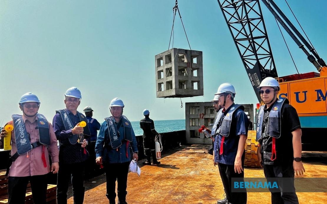 Artificial Reefs Deployed Off Kelantan Coast to Protect Small-Scale Fishers and Boost Breeding Grounds