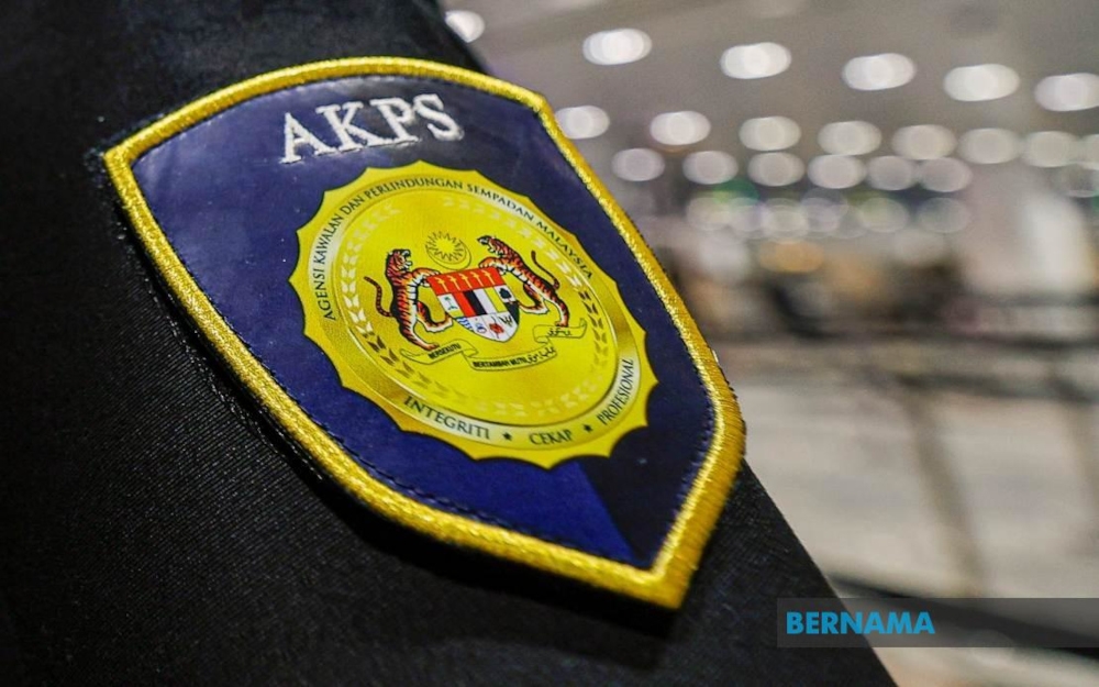 AKPS Opens Probe Into Alleged RM100 Bribe Via QR Code at KLIA 2