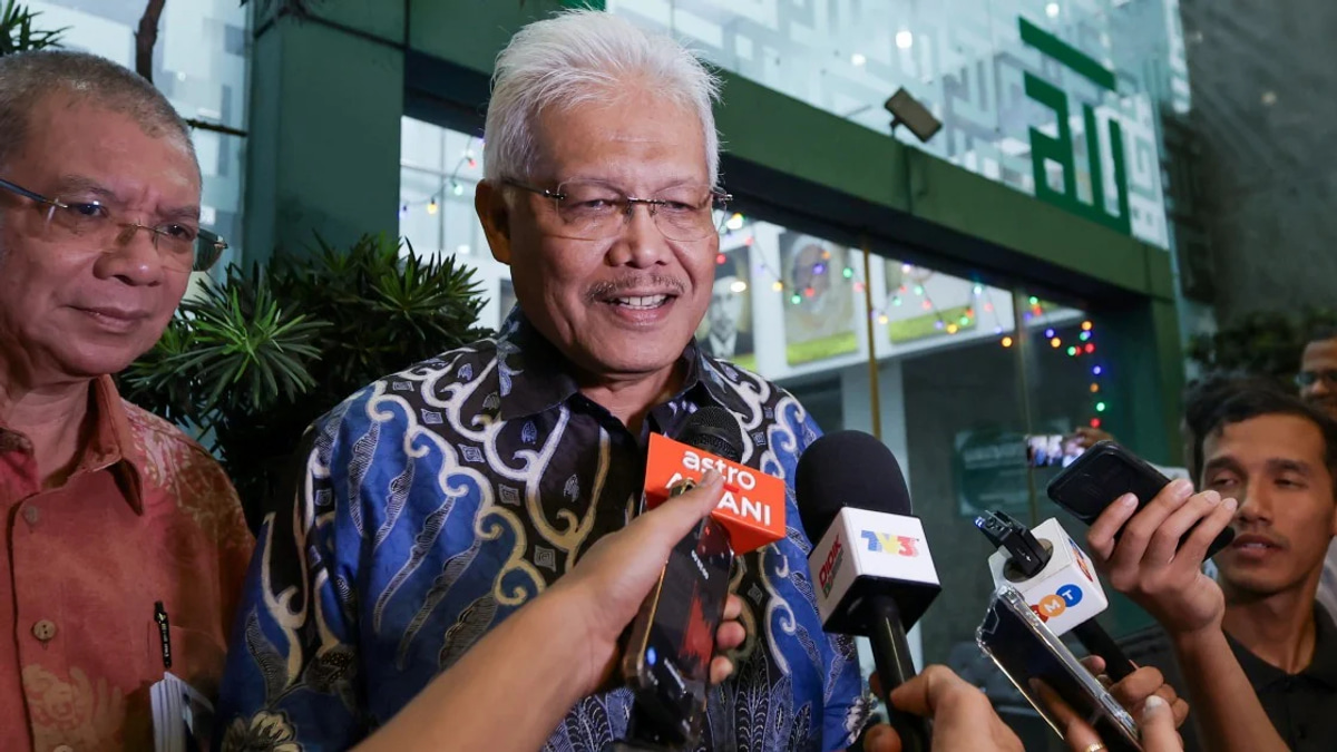 PN Formally Notifies Dewan Rakyat of Hamzah's Continued Role as Opposition Leader
