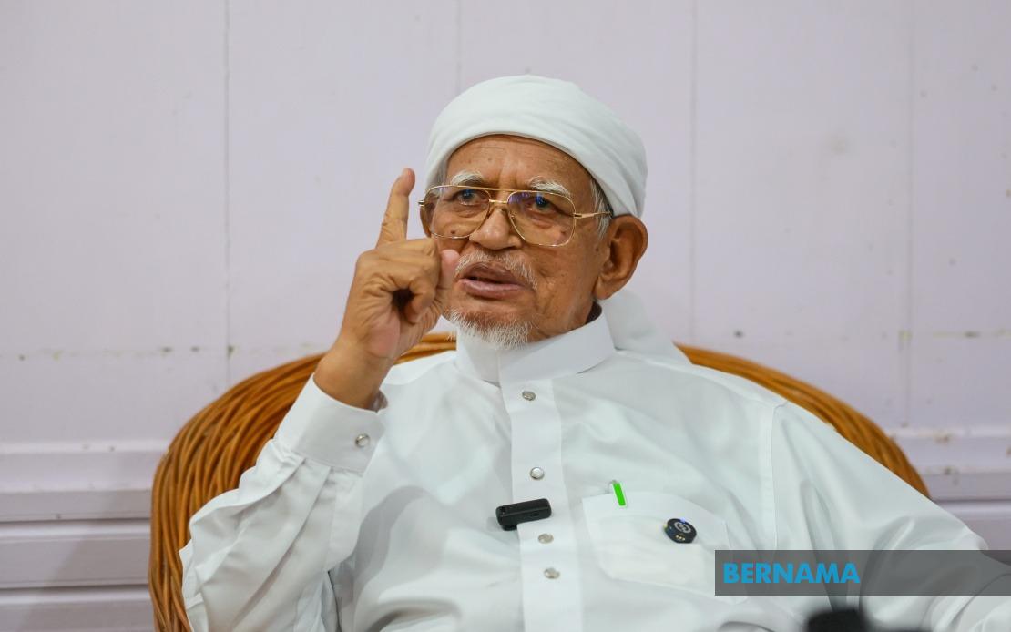 Hadi Claims Bersatu Has Lost PN Membership; Azmin Firmly Disputes