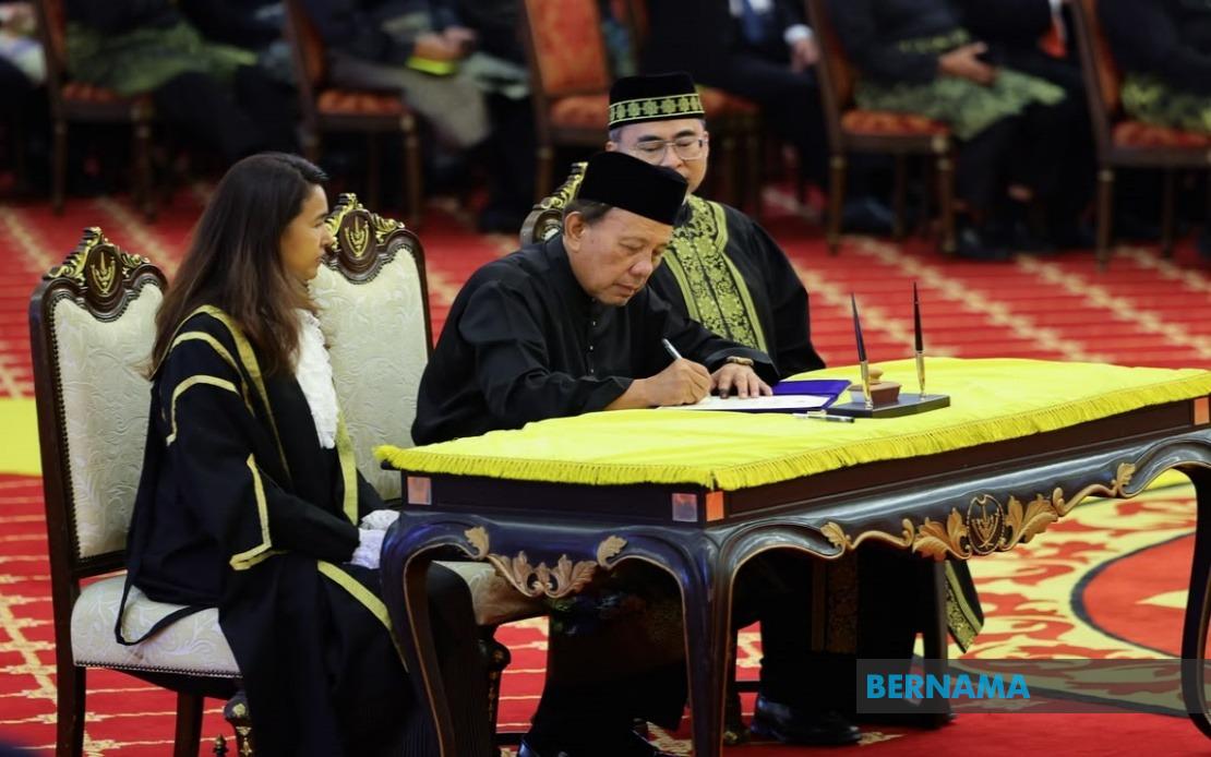 Veteran Lawyer Ismail Lasim Takes Office as Negeri Sembilan Menteri Besar