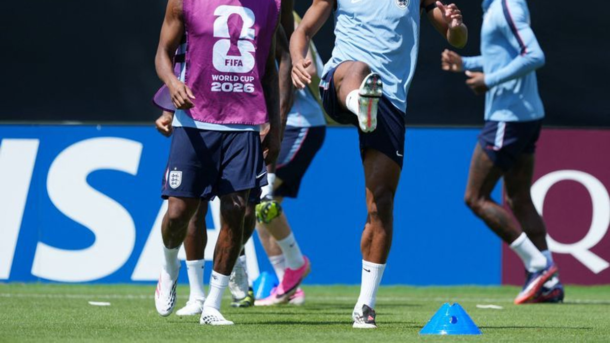 England unified and determined to silence critics before Argentina World Cup semi-final
