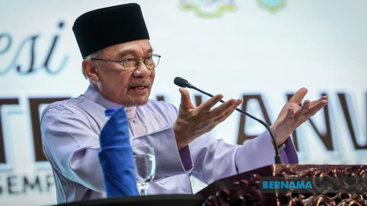 Form Six Students To Receive Allowance Under Budget 2027, Announces Anwar