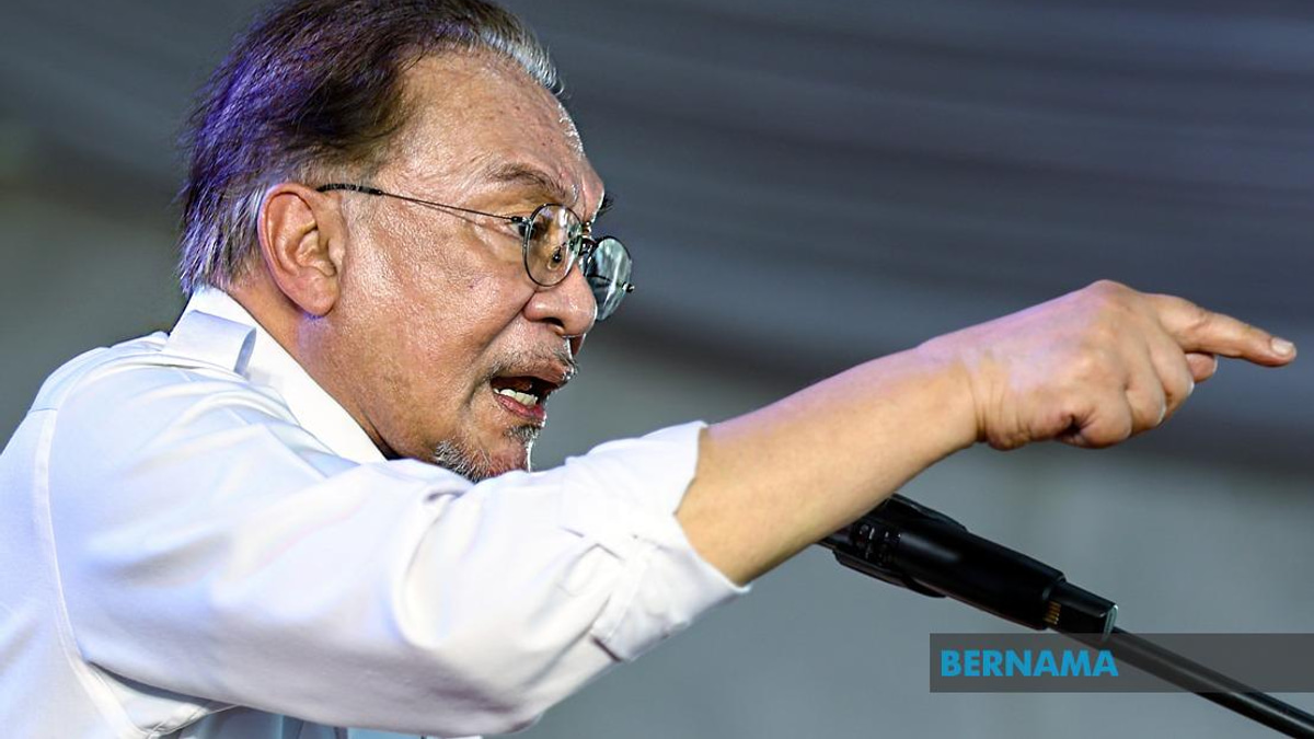Leadership Must Engage Fairly With All Communities, Says Anwar