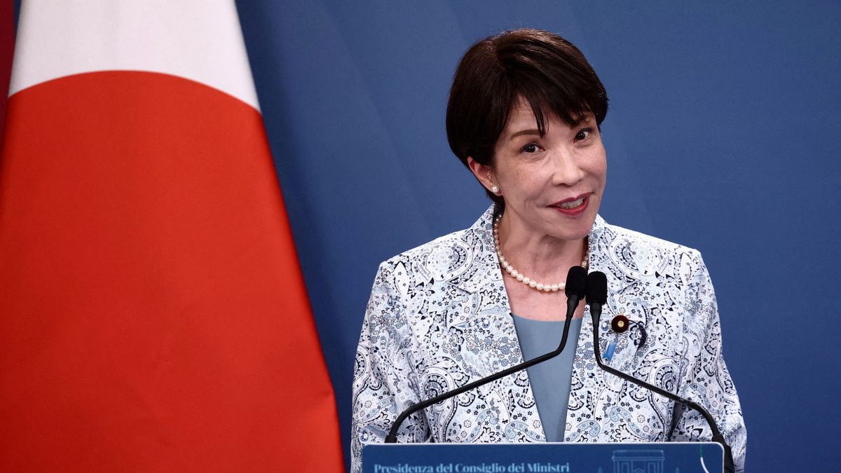Japan's PM Takaichi Sees Approval Slip Below 50% as Support Erodes Among Older Voters