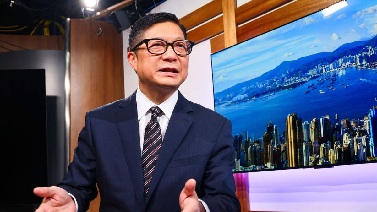 Hong Kong Security Chief Vows Accountability for Tai Po Fire, Dismisses Witness Compulsion Concerns