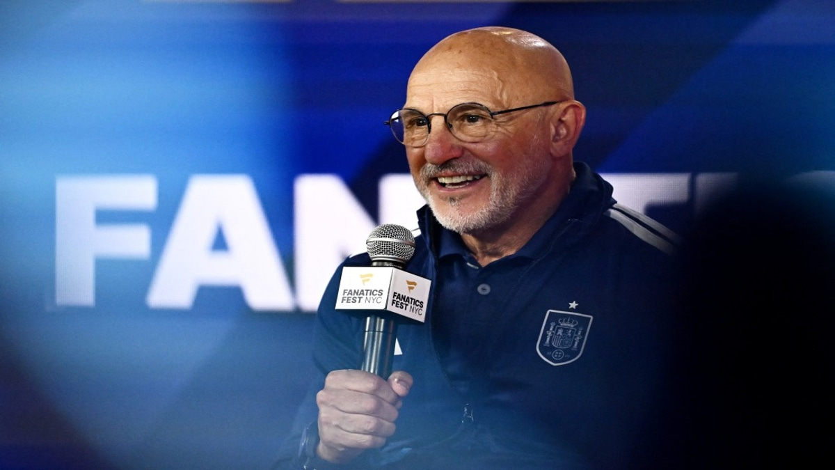 Spain's De la Fuente Issues Firm Directive to Referee Ahead of World Cup Final Against Argentina