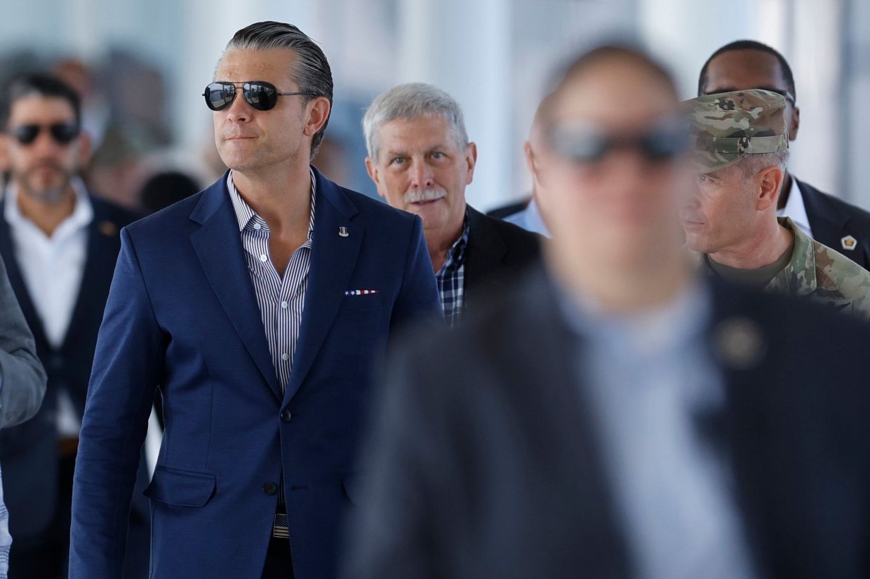 Pentagon Uncertainty Clouds US-China Defence Ties as Hegseth's Position Wavers