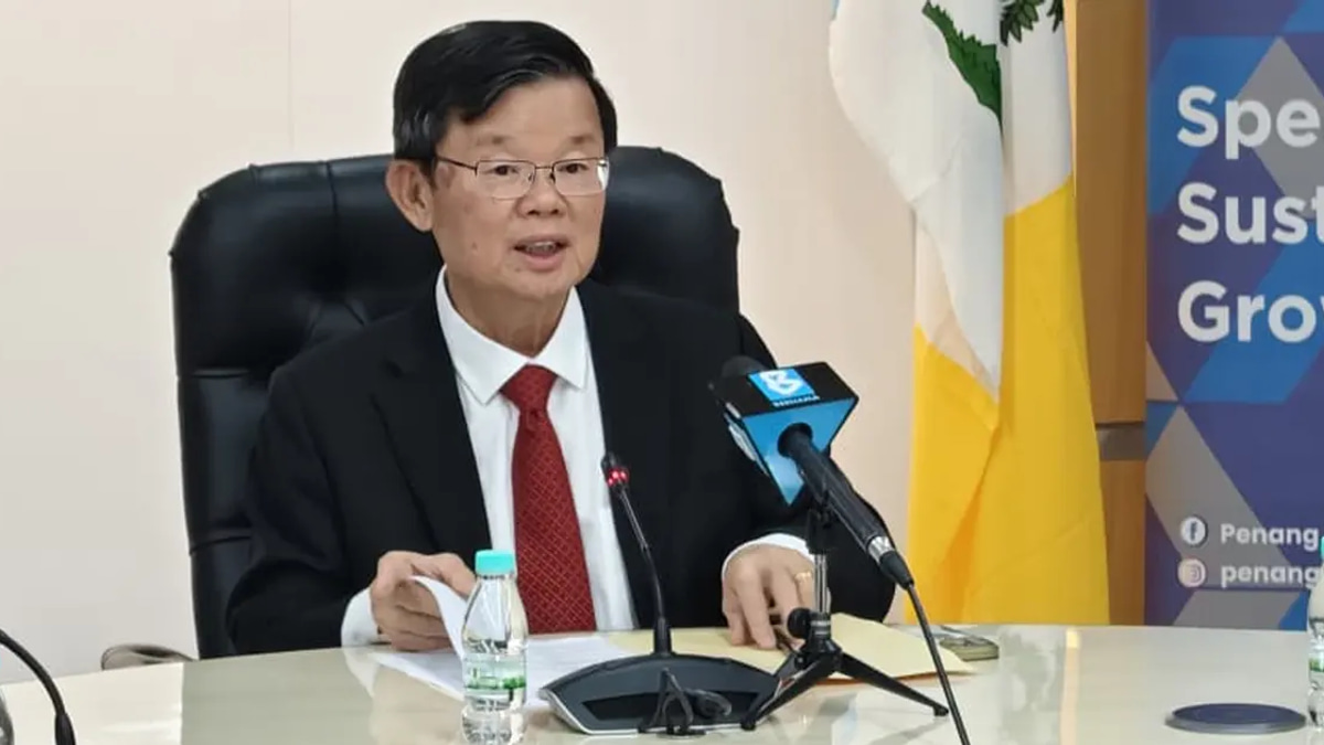 Chow Rejects Sanusi's Call to Review Penang Land Lease Terms