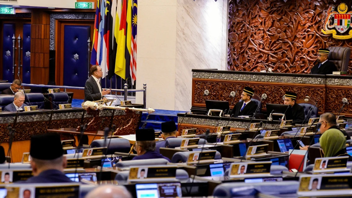 Federal Government Should Not Bear Automatic Cost of State Decisions, Says Anwar