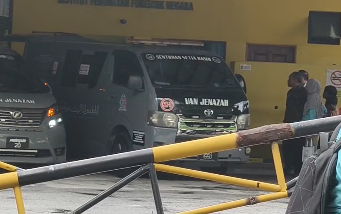 Three Perak Residents Killed in JIM Lorry Collision in KL