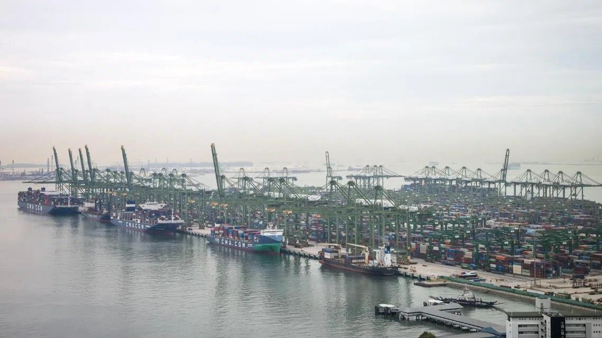 Trump's 12.5% Forced-Labour Tariff Hits Singapore's US-Bound Exports