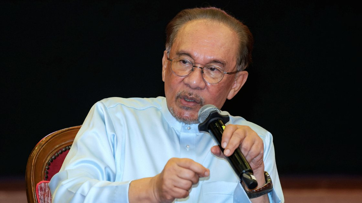 PAS Criticises Anwar's Taiwan-China Stance, Urging Focus on Peaceful Dialogue