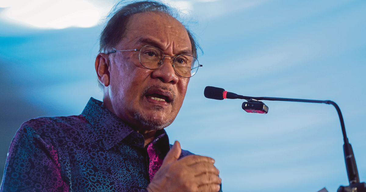 Anwar Deflects Opposition Criticism on Parliament Absence, Urges Focus on Tabung Haji Inquiry