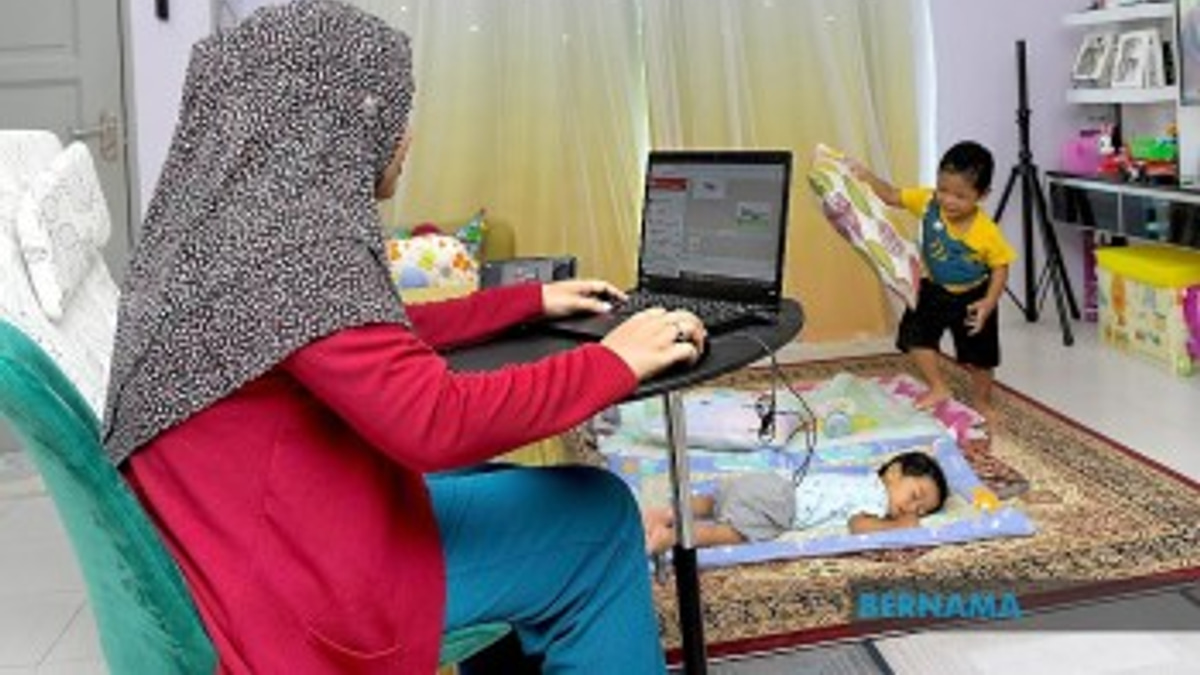 Work-From-Home Initiative for Federal Staff Yields RM7.31 Million in Fuel Subsidy Savings