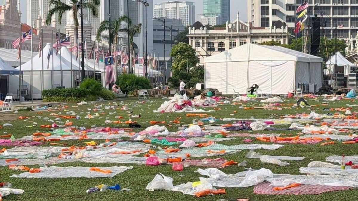 DBKL Launches Cleanup After World Cup Final Draws Massive Crowds to Dataran Merdeka