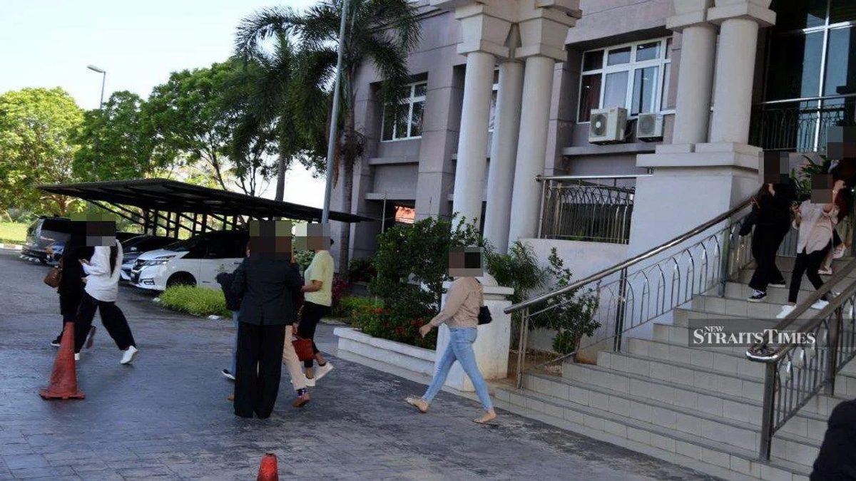 Syariah Court in Kota Baru Postpones Trial of 14 Men Accused of Cross-Dressing