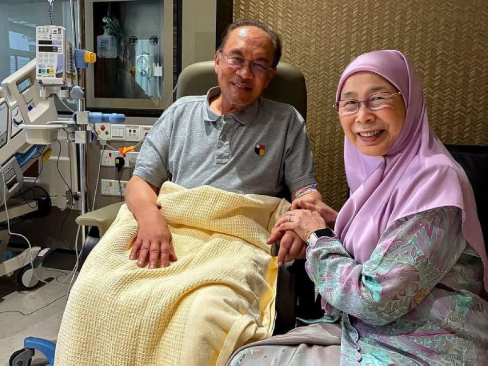PM Anwar Expected to Return Home Today Following Hernia Surgery