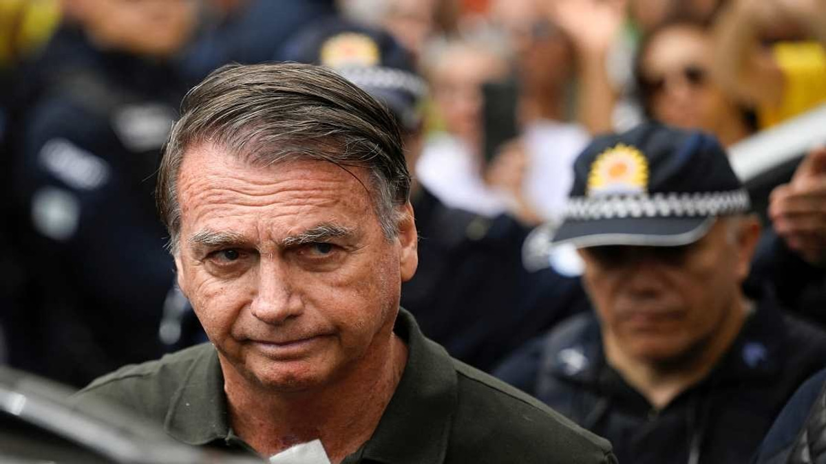 Brazilian Court Blocks Milei's Planned Visit to House-Arrested Bolsonaro