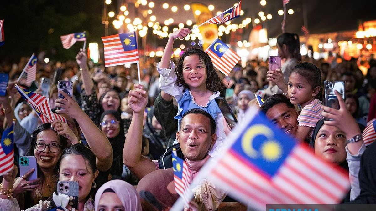 Malaysia Celebrates 69th National Day Eve with Patriotic Fervour Across the Country