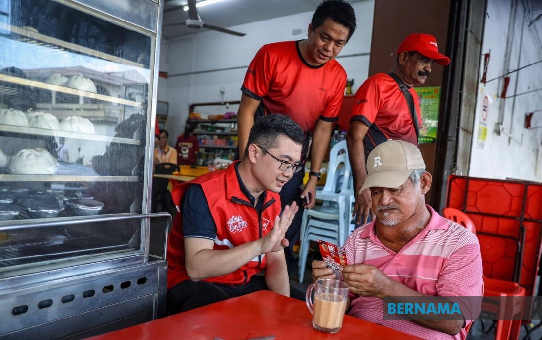 Chiong Banks on Development Record as He Seeks to Retain Bukit Batu in Johor Election