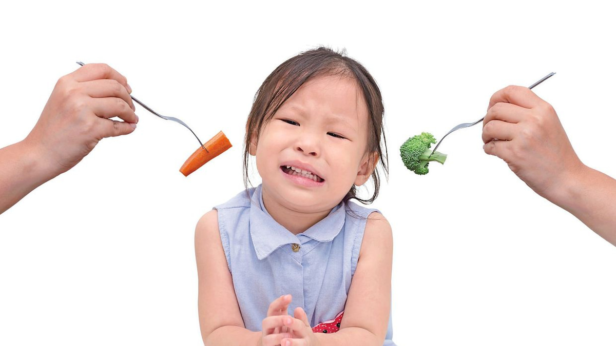 When Your Child Refuses to Eat: A Paediatrician's Guide to Picky Eating