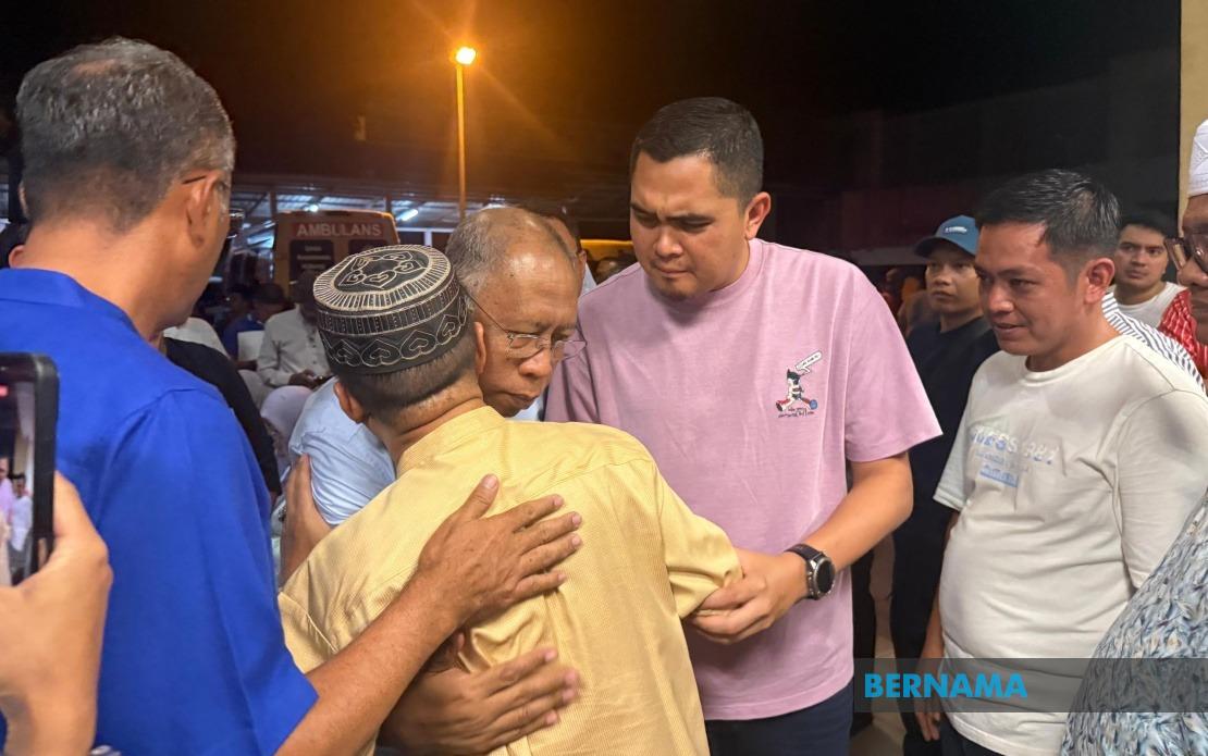 Prominent UMNO Youth Leader Mohd Radzi Rahimi Killed in Tree Collapse Tragedy
