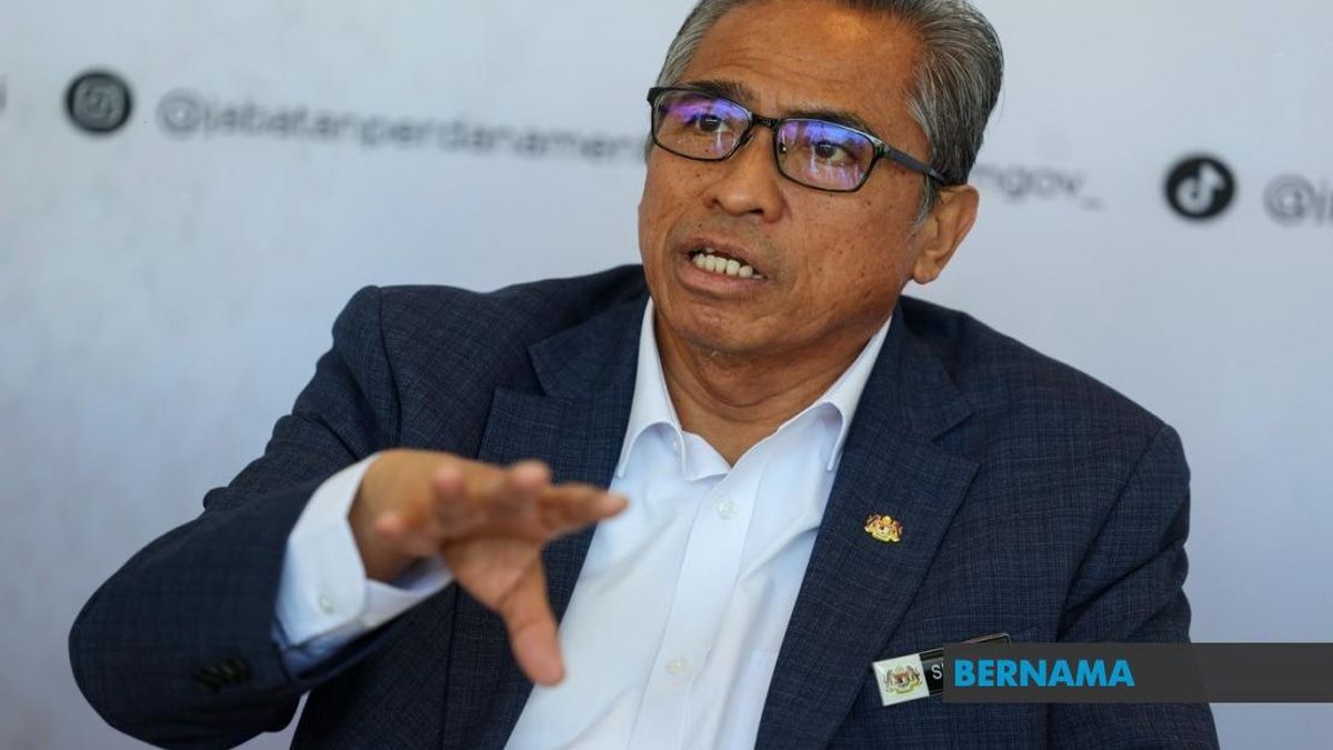 Civil Service Must Translate Malaysia's Global Diplomacy Into Economic Gains, Says Top Official
