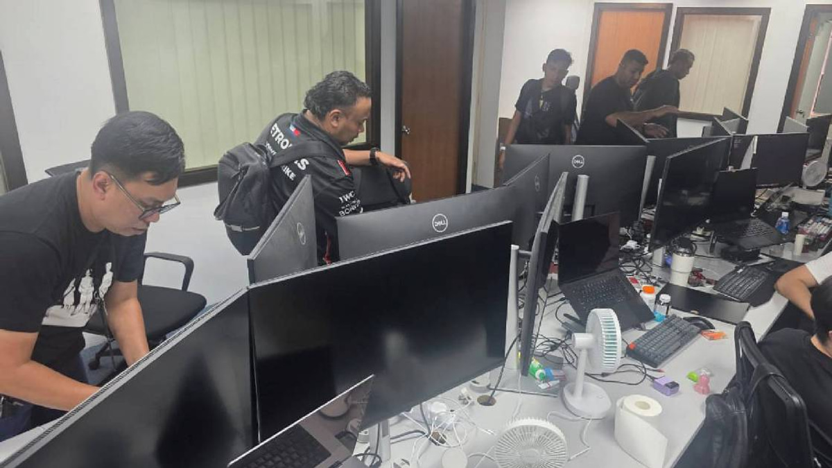 Eleven Arrested in Kuala Lumpur Football Betting Ring Bust, Six South Korean Nationals Held