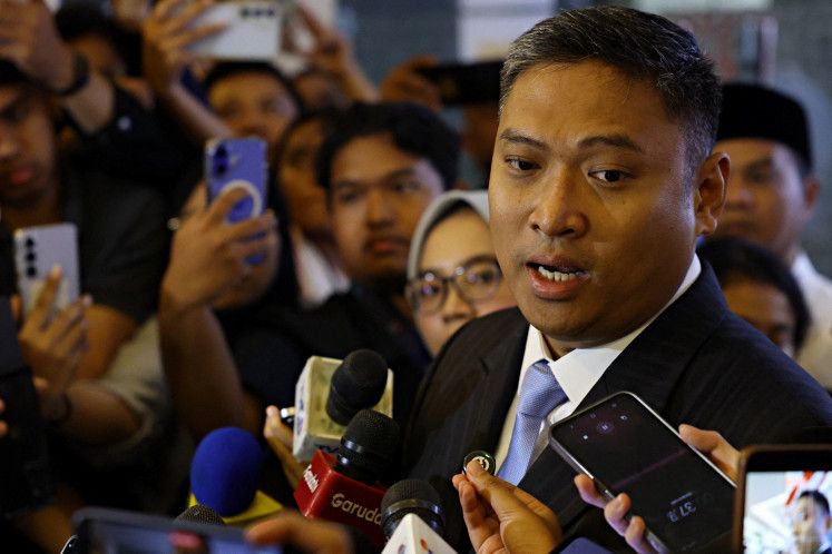 Prabowo's Free Meals Initiative Hit by New Leadership Crisis as Third Agency Head Takes Charge