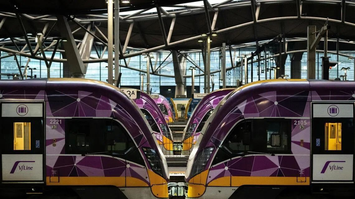 Australia's Rail Network Recovers From Telstra Outage as Secondary Glitch Compounds Crisis