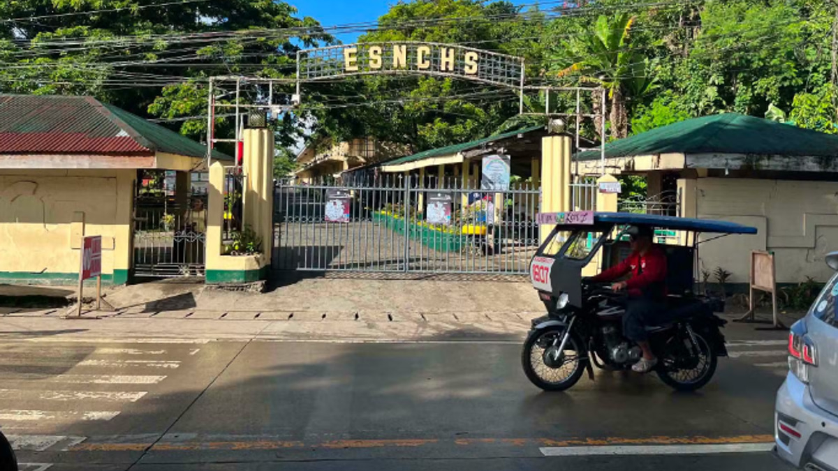 Philippine high school closes after bomb and gun threats posted online