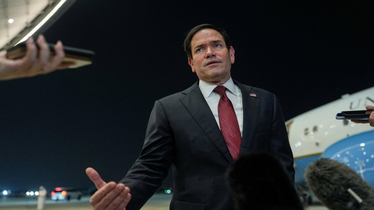 US Won't Fund Iran Reconstruction Effort, Rubio Says