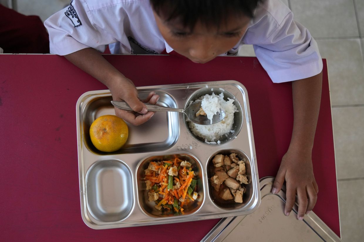 Indonesia's Anti-Corruption Watchdog Demands Suspension of Prabowo's Free Meals Programme