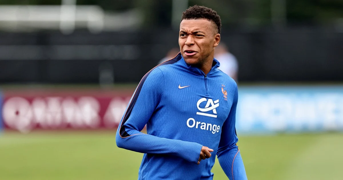 Paris Prosecutors Launch Investigation into Paraguayan Lawmaker's Comments on Mbappé