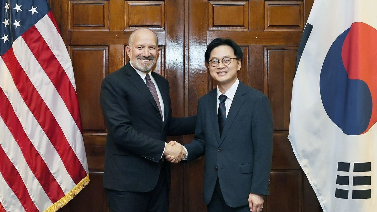 South Korea's Trade Minister Heads to Washington as Tariff Threat Intensifies