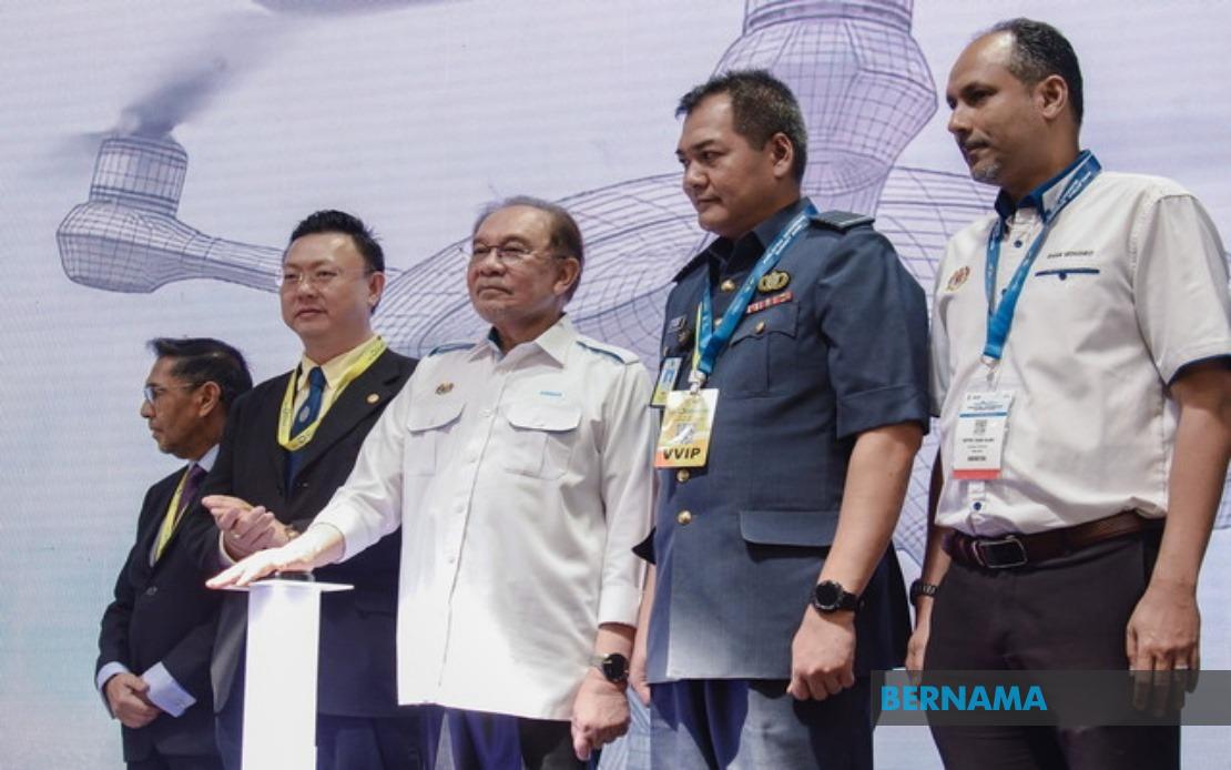 Malaysia Must Accelerate Drone Technology Development to Strengthen Economic Position, Says PM Anwar