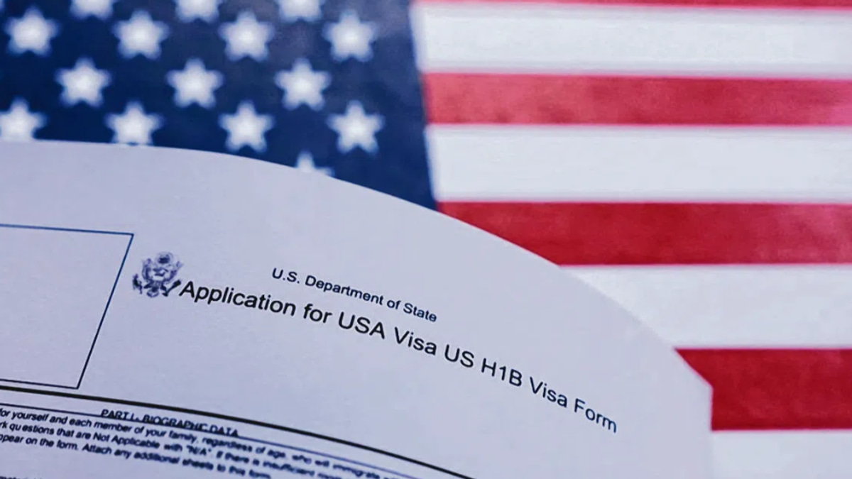 Trump's Immigration Crackdown Triggers Tech Talent Exodus from US to India and China