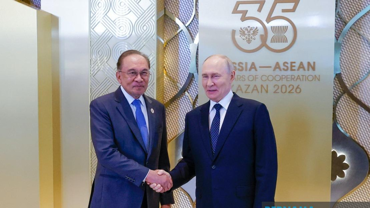 Dialogue Platforms Essential for Building Trust Between ASEAN and Russia, Says PM Anwar