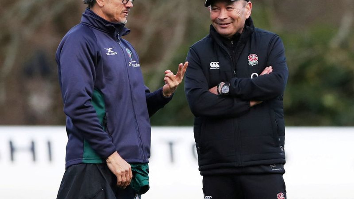 Les Kiss signals pragmatic shift: Wallabies may tap overseas talent pool for World Cup push