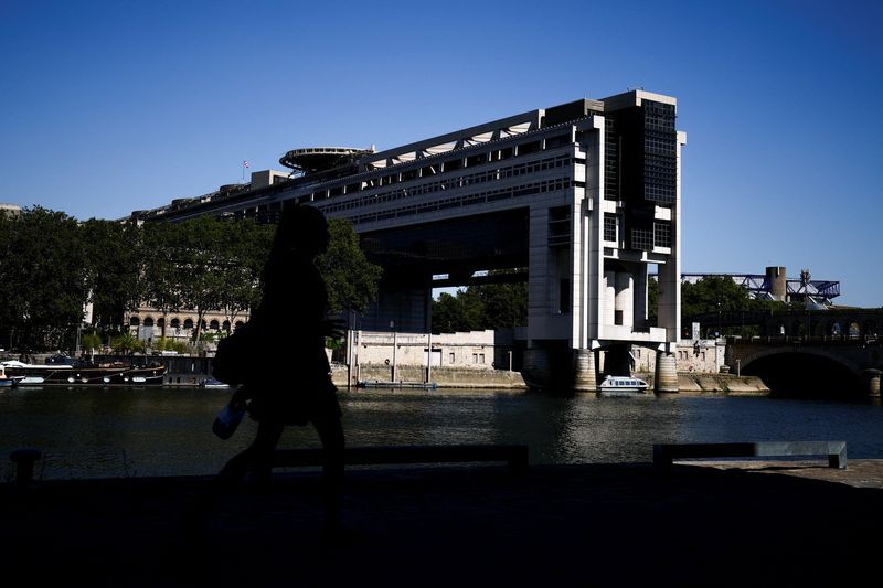 French tax agency hit by major data breach affecting hundreds of thousands of taxpayers