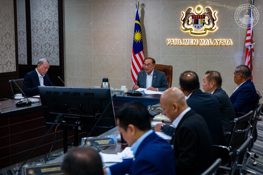 Malaysia Braces for Food Crisis as Anwar Orders Emergency Preparedness Against Super El Niño Threat